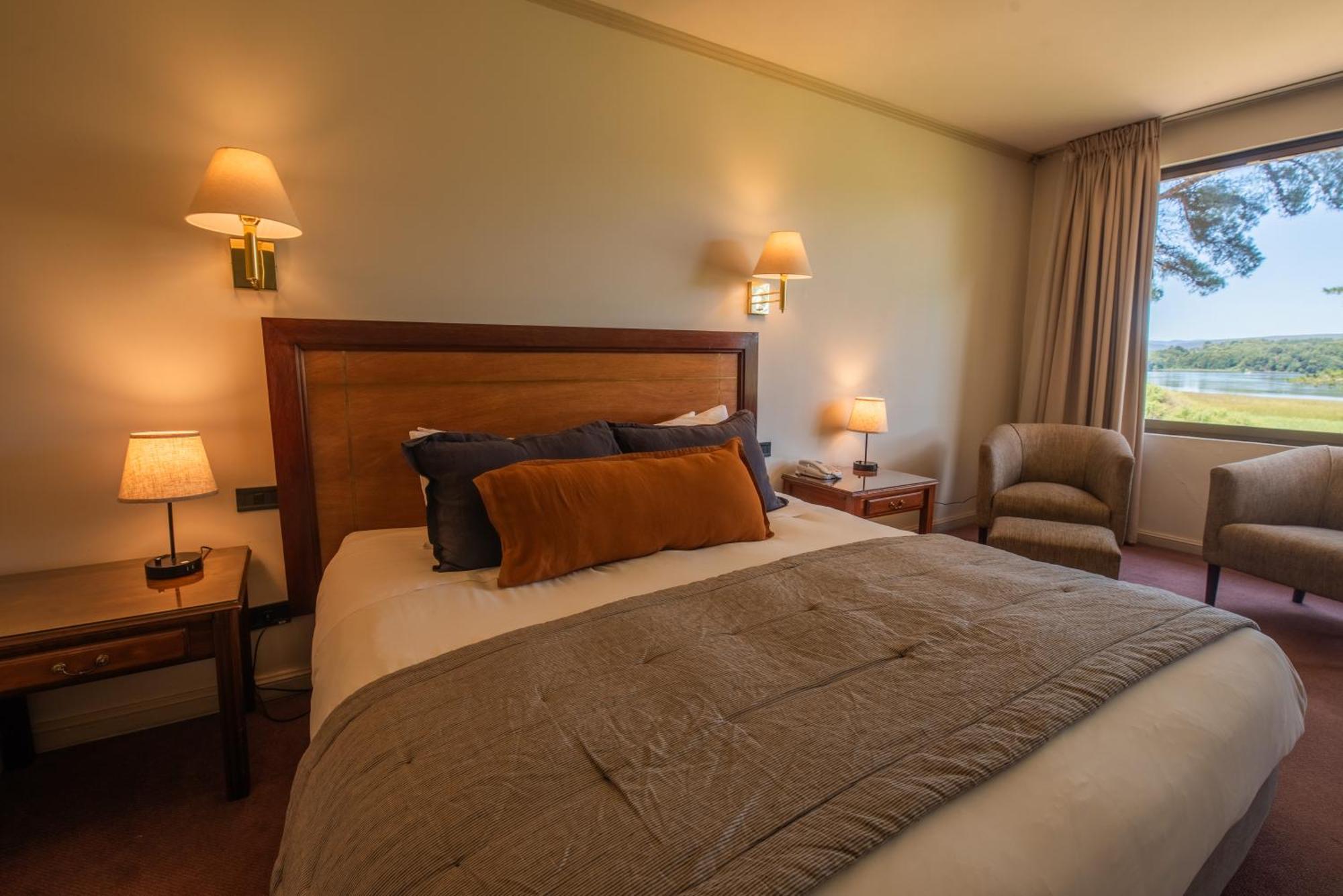 Hotel Puerta Del Sur Valdivia Bagian luar foto