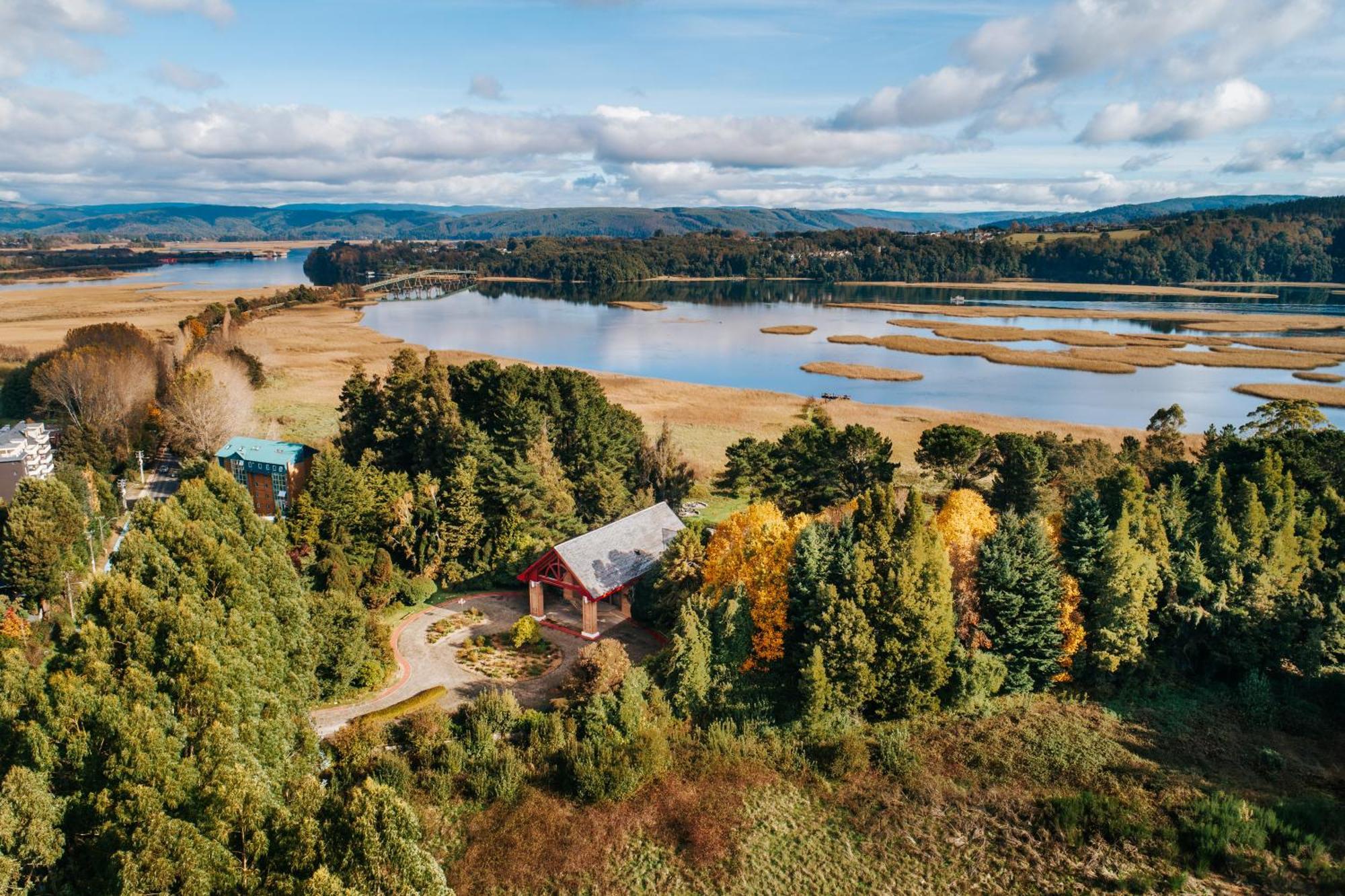 Hotel Puerta Del Sur Valdivia Bagian luar foto